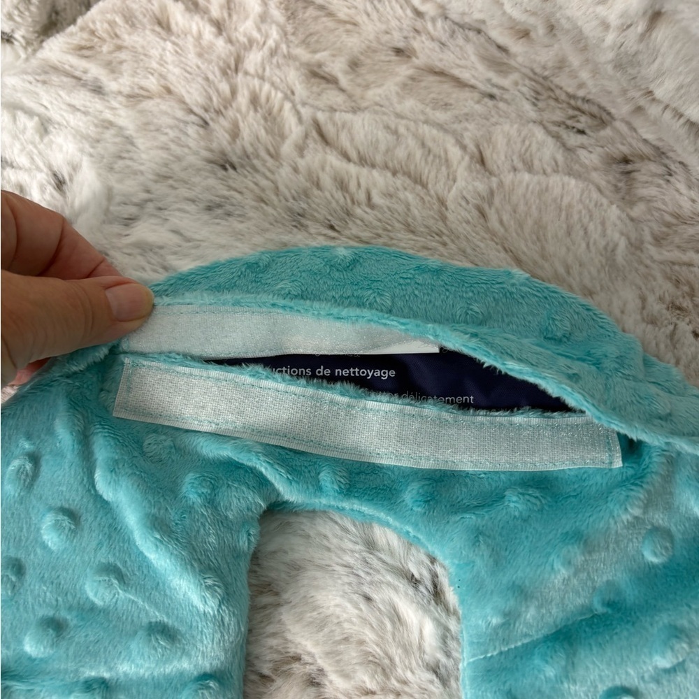 BeautiControl Teal Gel Microwaveable Neck Wrap. NWT - Picture 2 of 7